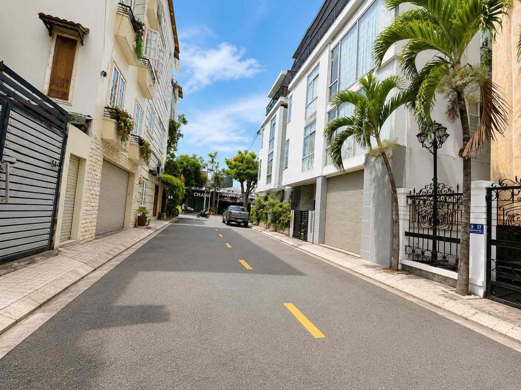 🏡 Nhà 3 Tầng , Tân Phong, Quận 7 – 94m² – 3PN – Giá 16.5 Tỷ