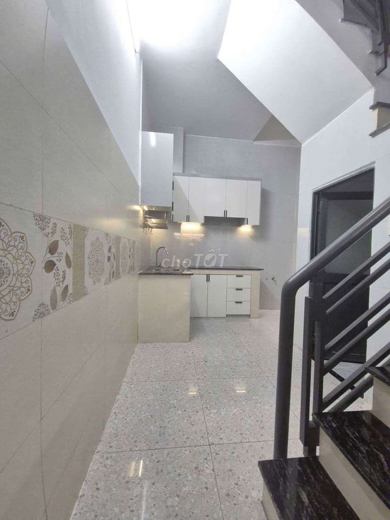 NHÀ QUẬN TÂN BÌNH 4 TẦNG GIÁ TỐT - Ảnh 2