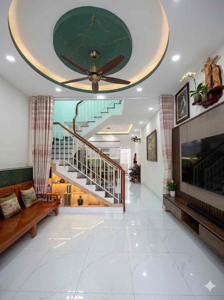 Bán nhà Hẻm 6m Xe Tải. 1 trệt 2 lầu. DT 4m x 13m. Nhỉnh 5 Tỷ