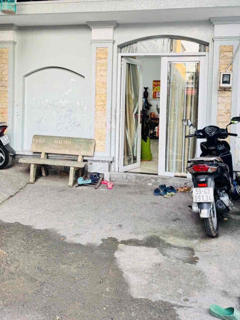 BÁN NHÀ CHỢ ĐÔNG THẠNH. SỔ HỒNG RIÊNG - Ảnh 2