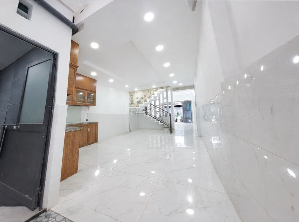 BÁN NHÀ RIÊNG NGAY CHỢ HẠT ĐIỀU MẶT TIỀN 4M, ĐƯỜNG DƯƠNG THỊ MƯỜI Q12. - Ảnh 3