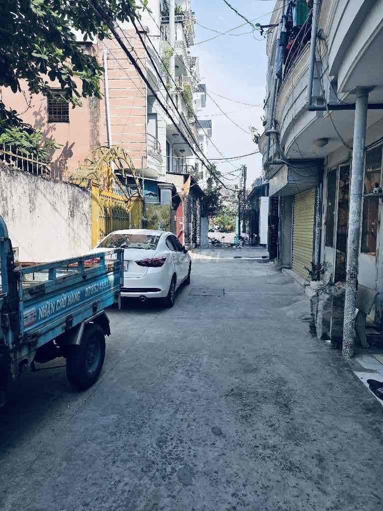 NHÀ CÓ PN TRỆT NGAY CHỢ TÂN HƯƠNG KO QUY HOẠCH LỘ GIỚI