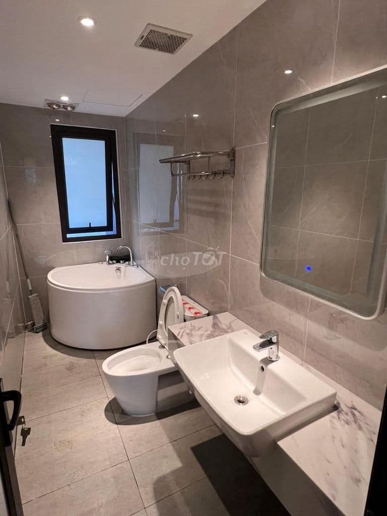 Phố Việt Hưng - Long Biên: 31m2 x 5 Tầng - GẦN Ô Tô - Full Nội Thất - Ảnh 2