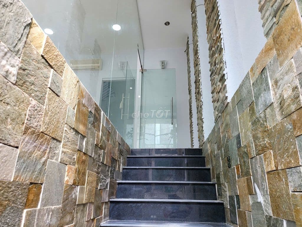 Nhà HXH đường Lý Thường Kiệt Q.10 DT:5mx15m 4 tầng - Ảnh 2