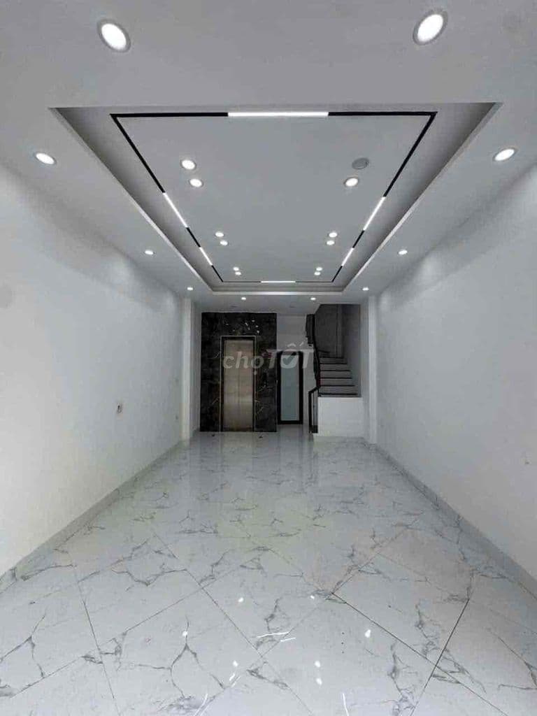 🔥 HIẾM! NHÀ THANG MÁY 5 TẦNG - GARA Ô TÔ - KINH DOANH, CÁCH QL6 CHỈ HƠ - Ảnh 2
