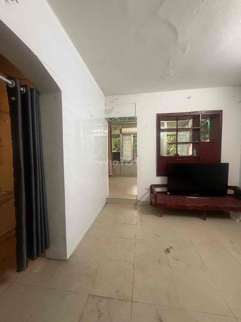 Cần bán TT Kim Liên, có 1 0 2, vip Đống Đa, tiện ích bạt ngàn