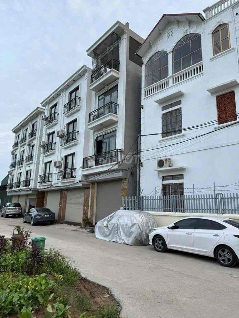 Nhà Mới 4 Tầng Ô TÔ đỗ Trước nhà, Song Phương DT 41m2 Giá 4 tỷ65 có TL