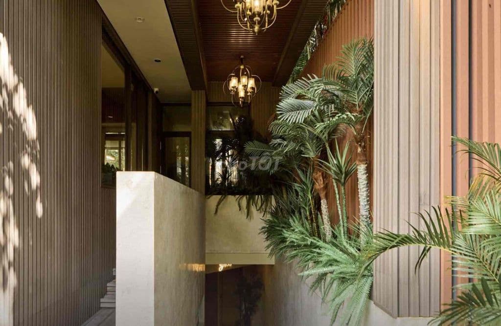 Biệt Thự Phú Gia, Trung Tâm Phú Mỹ Hưng 330m2, 4 Tầng, 150T - Ảnh 2