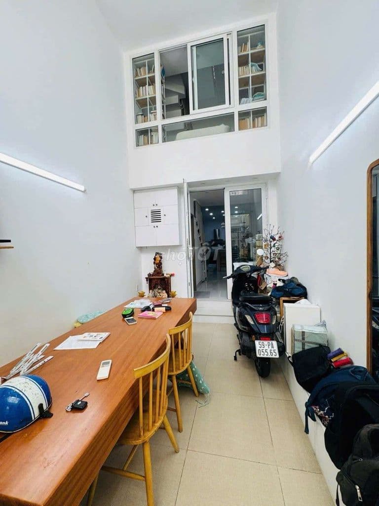 Lê Văn Sỹ hẻm ô tô né nhau vị trí cực hiếm nhà đẹp 5 tầng - Ảnh 2