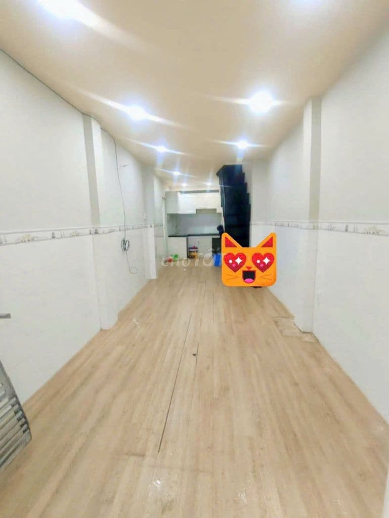 Bán nhà 2 tầng gần đường vĩnh khánh - Ảnh 3