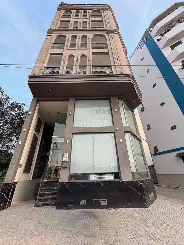 Bán tòa nhà khách sạn 24 phòng góc hai mặt tiền 1 hầm + 8 tầng