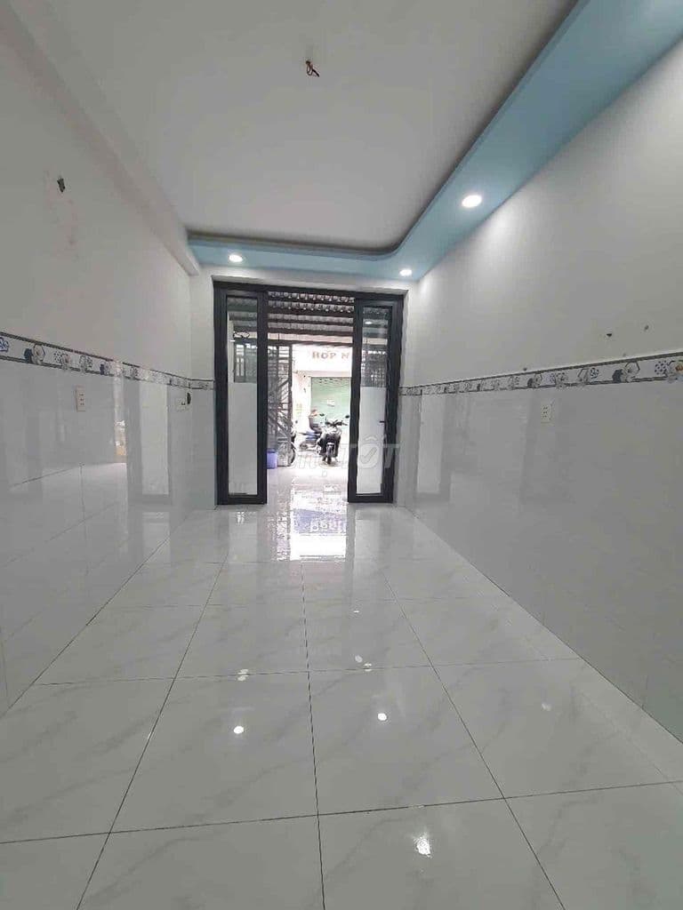 Bán nhà 2 tầng 56m2 mặt tiền Huỳnh Thị Hai - Ảnh 2