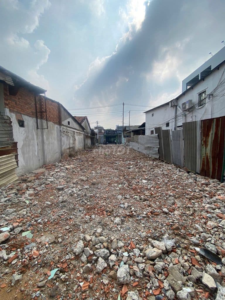 BÁN ĐẤT MẶT TIỀN PHAN VĂN HỚN - DT 202M2 - VỊ TRÍ VÀNG KẾT NỐI QUẬN 12 - Ảnh 2