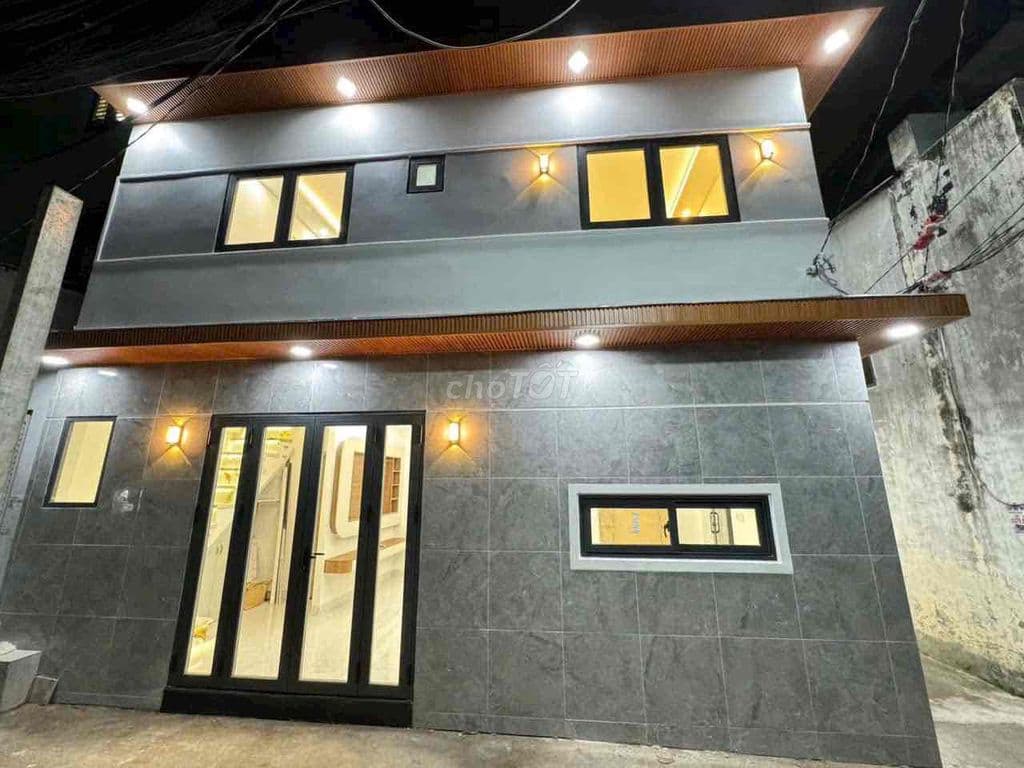 BÁN CĂN NHÀ GÓC 2 MẶT TIỀN Q7