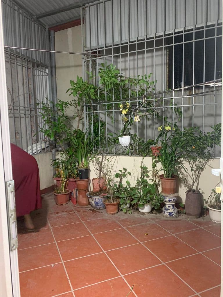 Cần bán mảnh đất ngõ Tư Đình, LB giá 21.6 tỷ, 80m2, ô tô vào