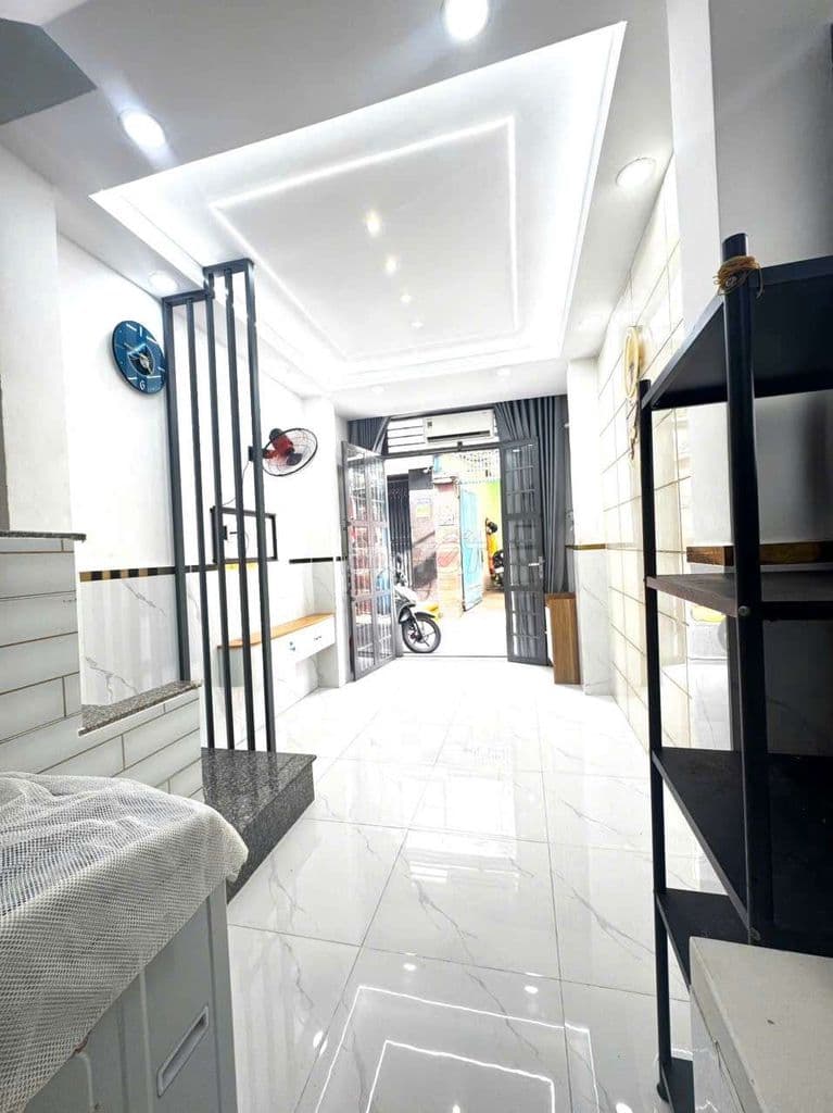 Hẻm Ô Tô Phạm Văn Trị, giáp Bình Thạnh - 2 Tầng - Chỉ nhỉnh 3 Tỷ