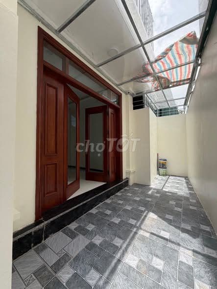 bán nhà 4 tầng Trạm Trôi ô tô đỗ sát nhà
