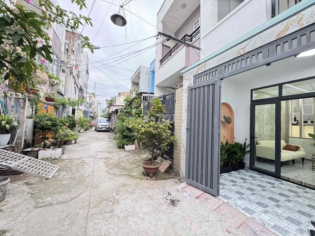 Hạ 100Triệu, Nhà 3PNgủ, Đẹp. ngã tư Nguyễn Văn Quá - Quang Trung Q12 - Ảnh 2