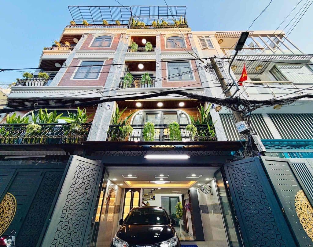 BÁN NHÀ XÂY MỚI 5 TẦNG- HẺM XE HƠI - GẦN EMART GÒ VẤP