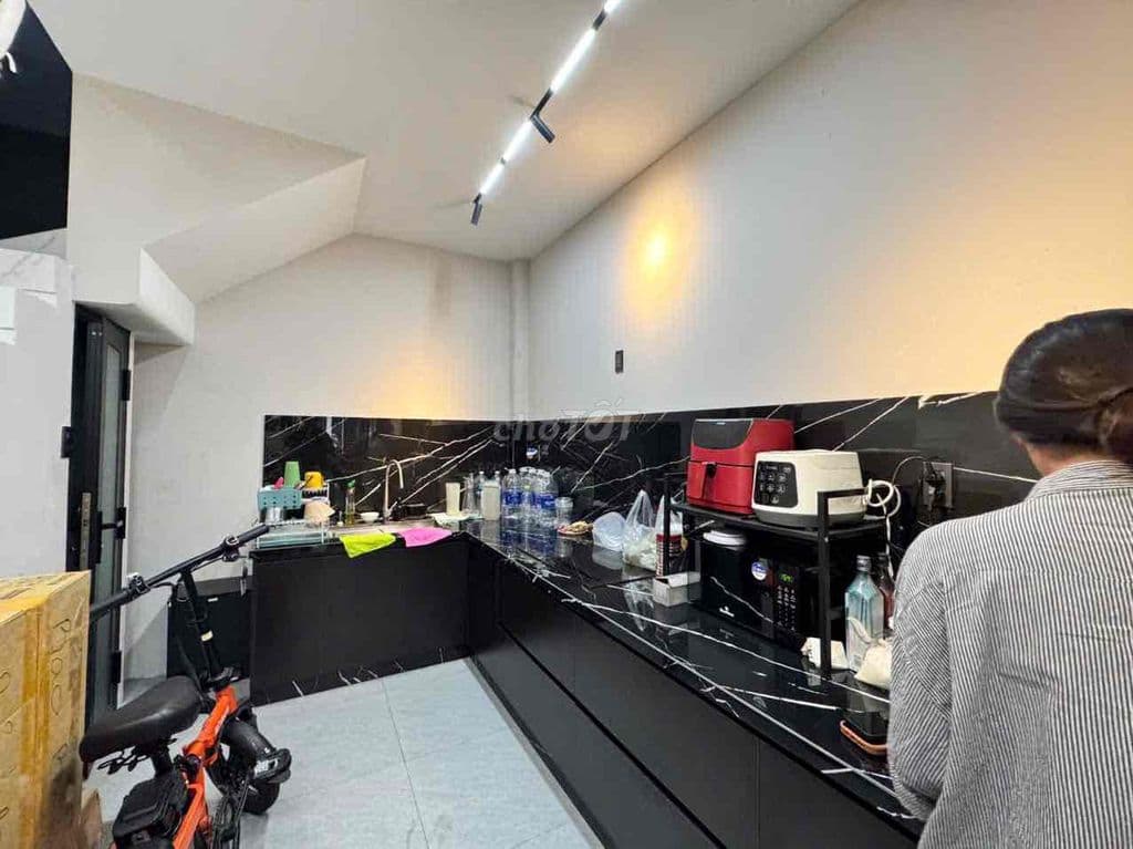 Nhà hẻm xe 16 chỗ lưu thông khu vip Lê Văn Sỹ-Huỳnh Văn Bánh PNhuan - Ảnh 3