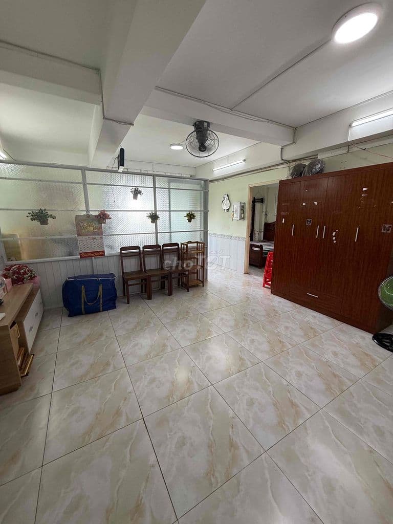 Chính chủ bán chung cư nhiêu lộc ( gần chợ Tân Hương)