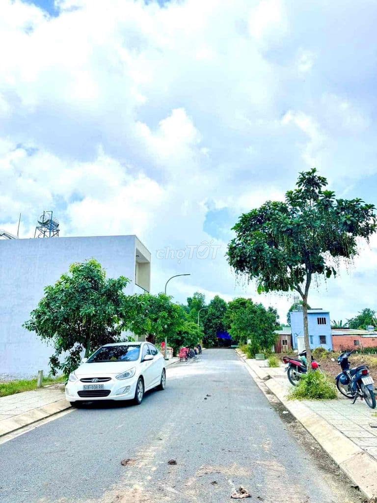 Chủ ngộp cần bán lô đất thổ cư gần chợ Phú Hoà Đông, xây dựng tự do - Ảnh 3