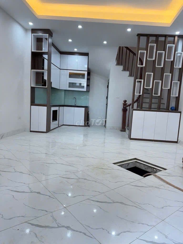 Nhà Đẹp Giá Quất Long Biên , Sổ Đỏ Chính Chủ , Giá Rẻ Chờ Thời - Ảnh 2