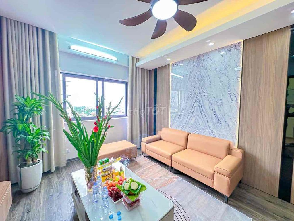 Bán chung cư phố Lĩnh Nam nhà đẹp 2 thoáng 3PN 2 WC sổ 98m T12 giá nhỉ - Ảnh 2