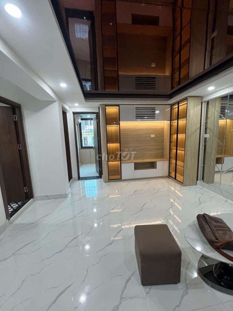 Nhỉnh 4 tỷ Tập thể Bách Khoa, 75m 2PN nhà đẹp gần phố ô tô đỗ cửa SĐCC