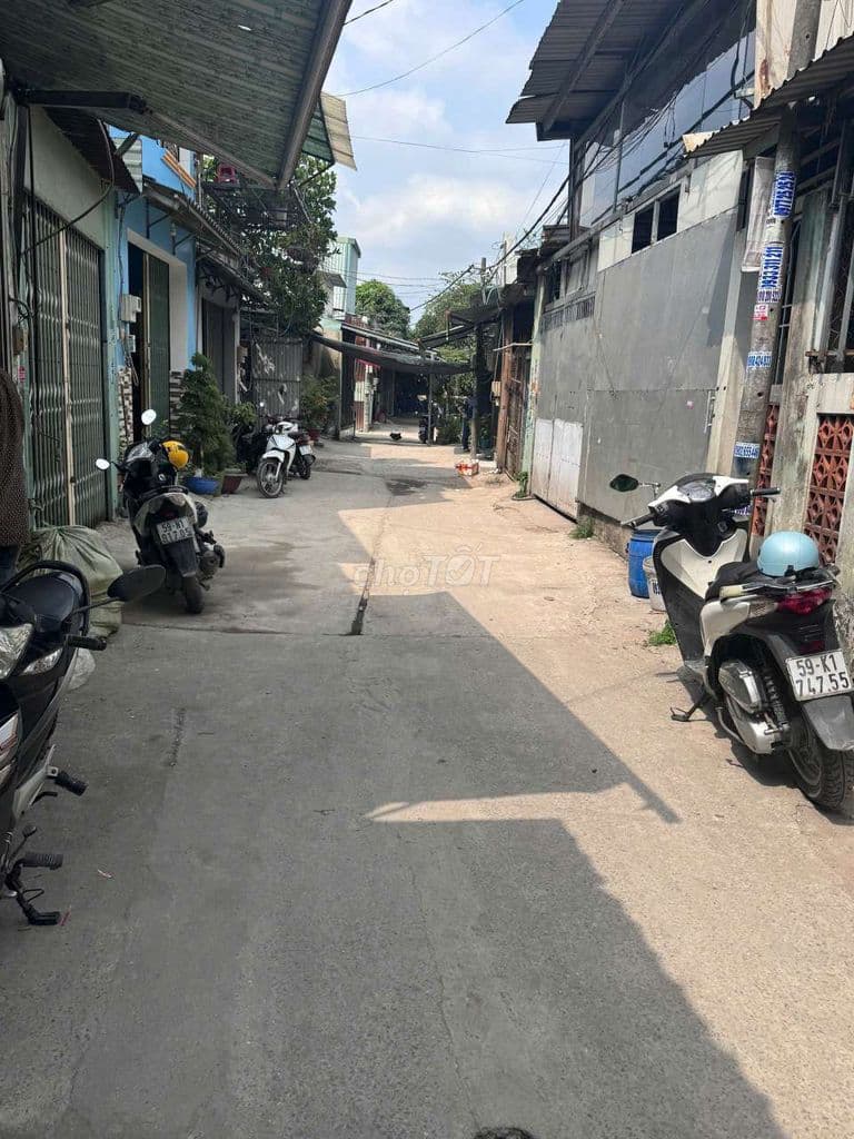 Nhà 4mx13m đúc lửng.2pn.2wc. kdc hiện hữu - Ảnh 3