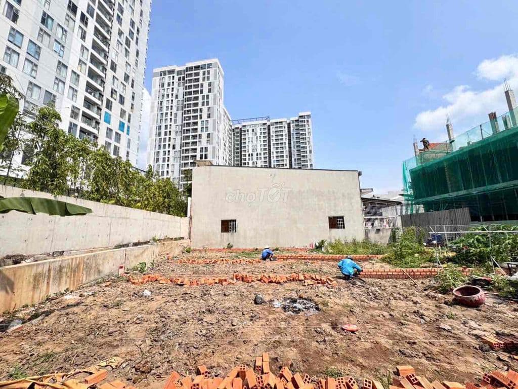 BÁN GẤP ĐẤT THỔ CƯ 100% NGAY VẠN PHÚC CITY, CÁCH QL13 200M, SỔ RIÊNG