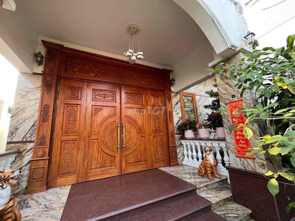 Biệt thự đẹp nhất nhì Bình Chiểu - HCM tổng dt đất 412m2, SXD 440m2