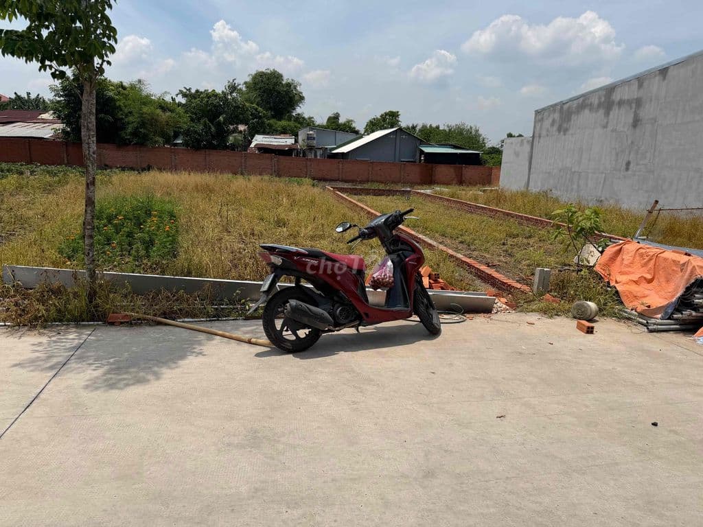 Đất nền thổ cư xây nhà ngay trung tâm xã phú hoà đông,Nguyễn Thị Thôn