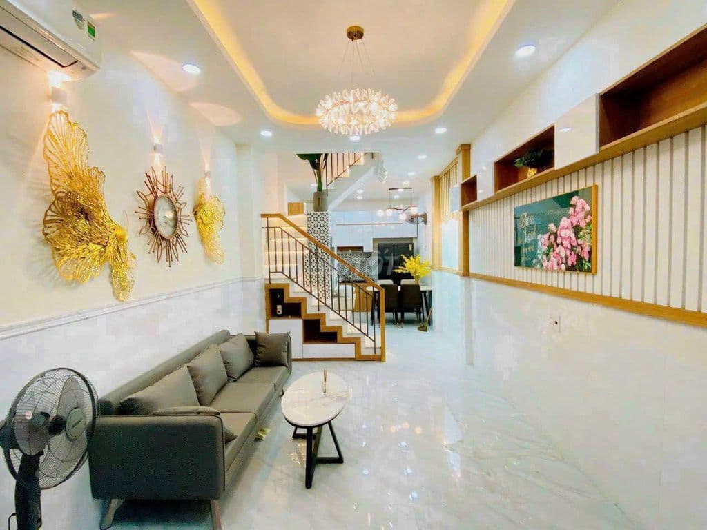 Chốt nhanh nhà hẻm xe hơi Cộng Hòa Q. Tân Bình 3,2m x 11m 3PN 3WC