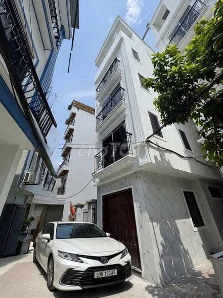 bán nhà La Phù Hà Đông lô góc 5 tầng hơn 6 tỷ