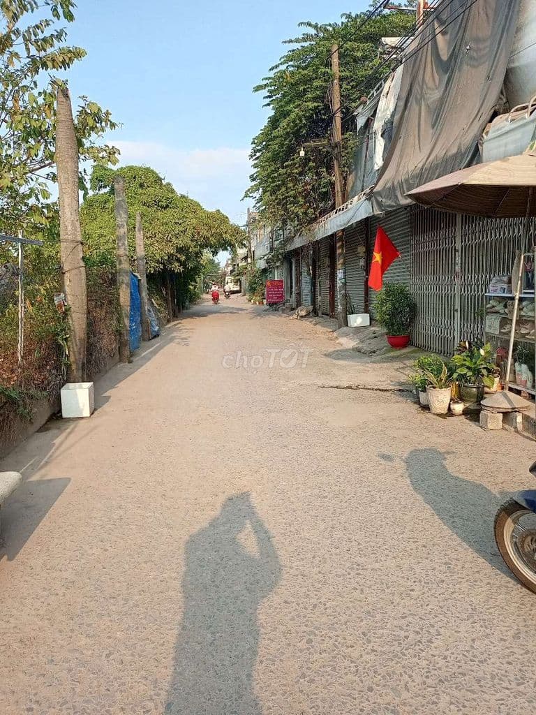 Nhà mặt tiền đường đê bao 2-3 , giá siêu rẻ kèo thơm - Ảnh 3