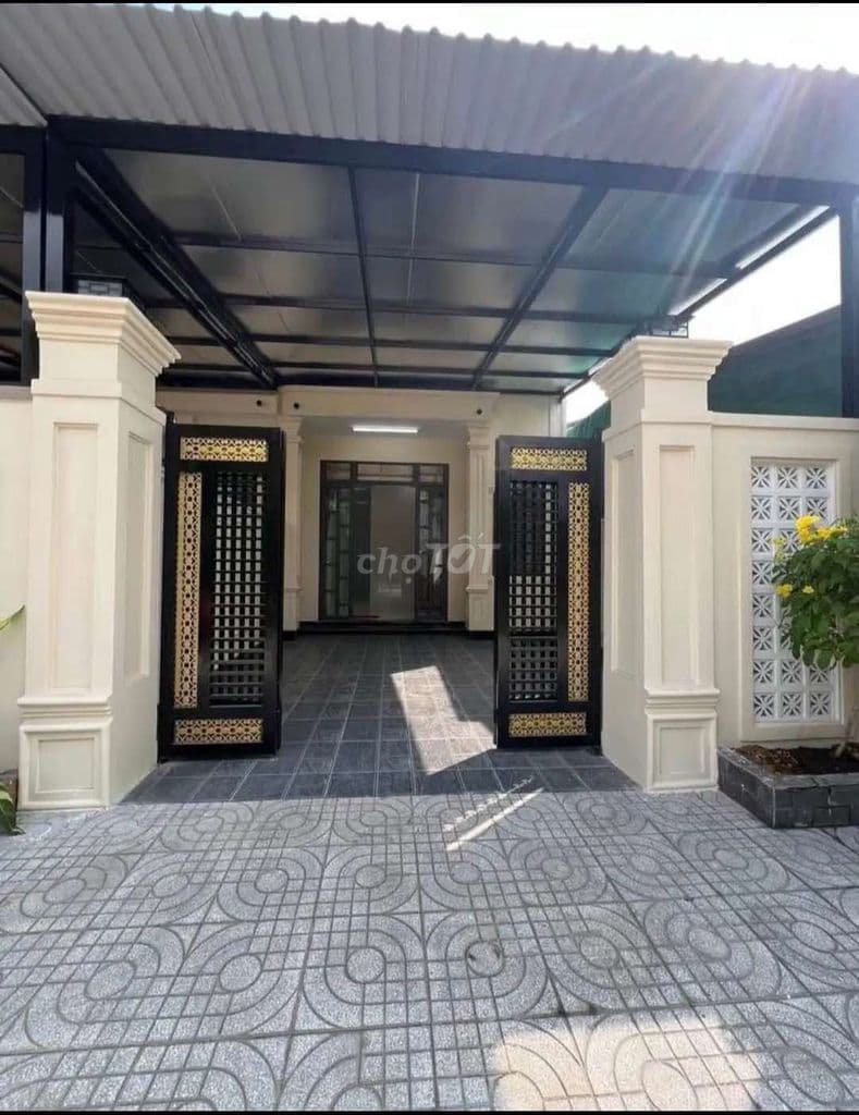 Bán nhà cấp 4 sổ hồng riêng, dt 100m2 ngay KDC Phong Phú giá 730triệu