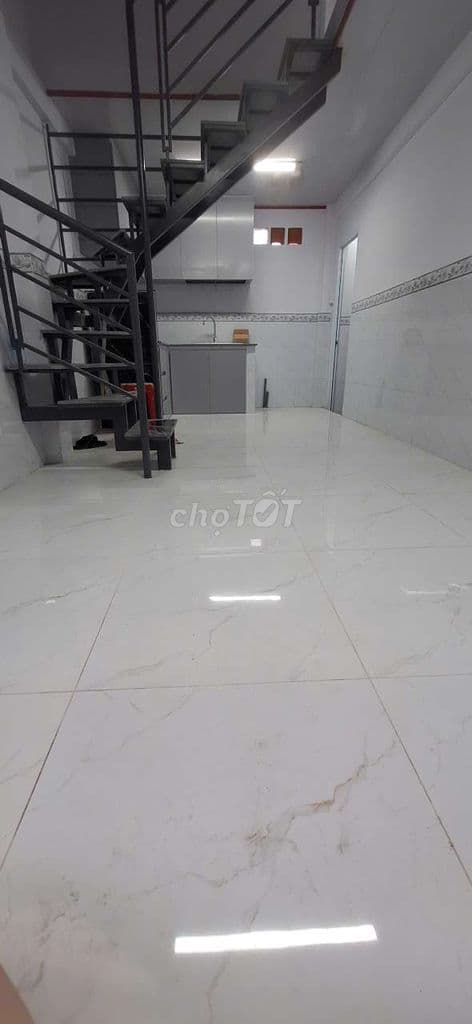 bán nhà quận 7 hẻm 456 Huỳnh Tấn Phát, 20m,3lau, 4pn ,giá:1,4ty