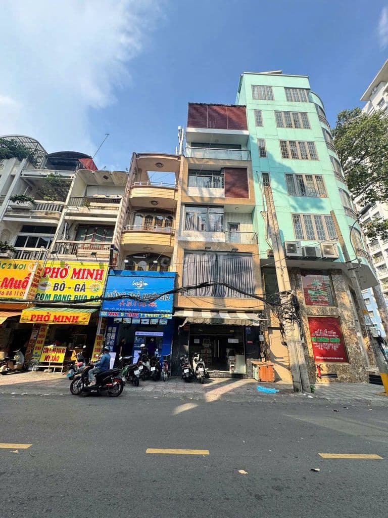 Mặt tiền Ngô Quyền - Nguyễn Chí Thanh 5 tầng - Gía 22.5 Tỷ - 5 x 10 ! - Ảnh 2
