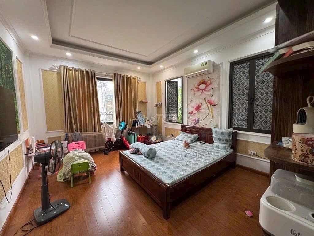 BÁN NHÀ QUẬN LONG BIÊN- PHỐ PHÁP CỔ- DÒNG TIỀN- DIỆN TÍCH LỚN- GIÁ NHẸ - Ảnh 2
