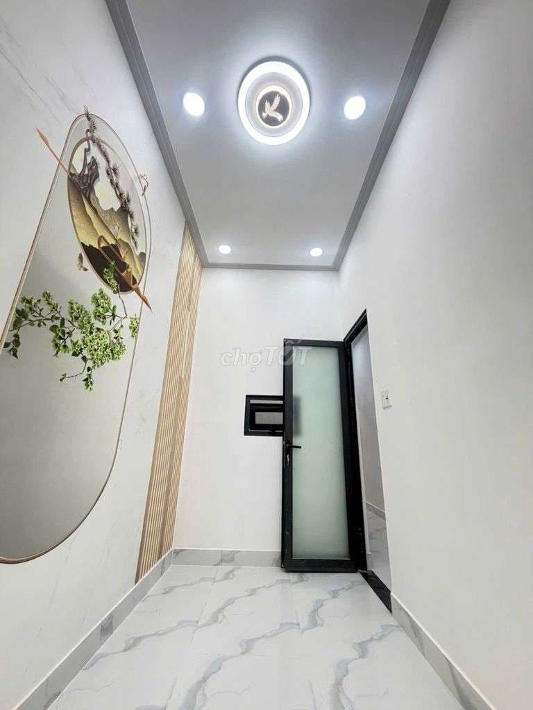 Nhà Phạm Văn Chí, 45m², 2 Tầng, 4 PN, hẻm xe hơi, giá chỉ nhỉnh 5 tỷ - Ảnh 3