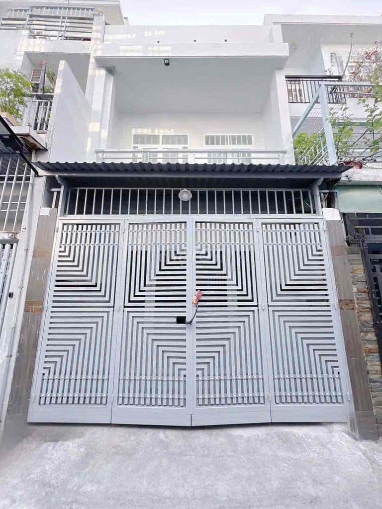 Nhà SHR 3 phòng ngủ hẻm xe hơi ngay bệnh viện Nhà Bè