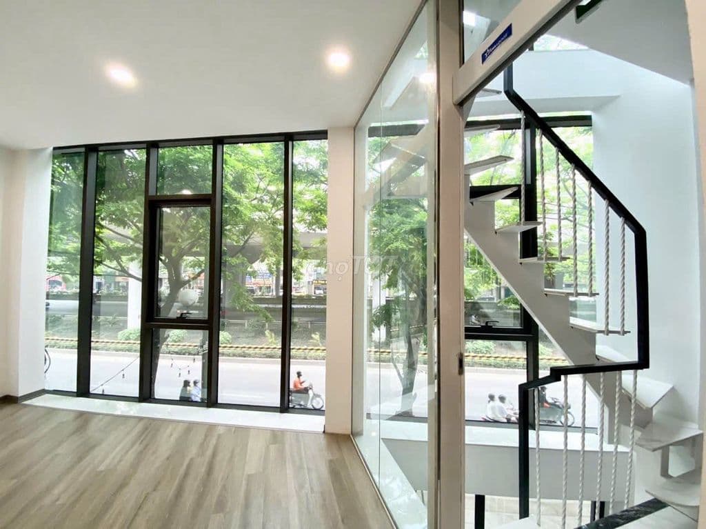 BÁN NHÀ MẶT PHỐ PHẠM VĂN ĐỒNG – 9 TẦNG THANG MÁY - Ảnh 3