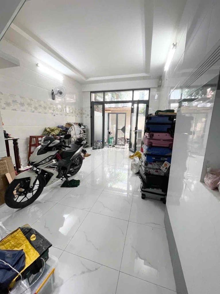 NHÀ 4 TẦNG ( 64m2 ) ĐƯỜNG SỐ 1 KHU VIP TÊN LỬA - GIÁ : 5 TỶ 100