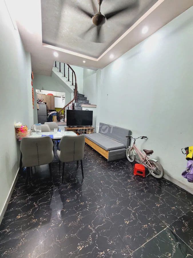 NHÀ PHÙNG KHOANG- VIP- ĐÔNG DÂN CƯ- TIỆN ÍCH NGẬP TRÀN