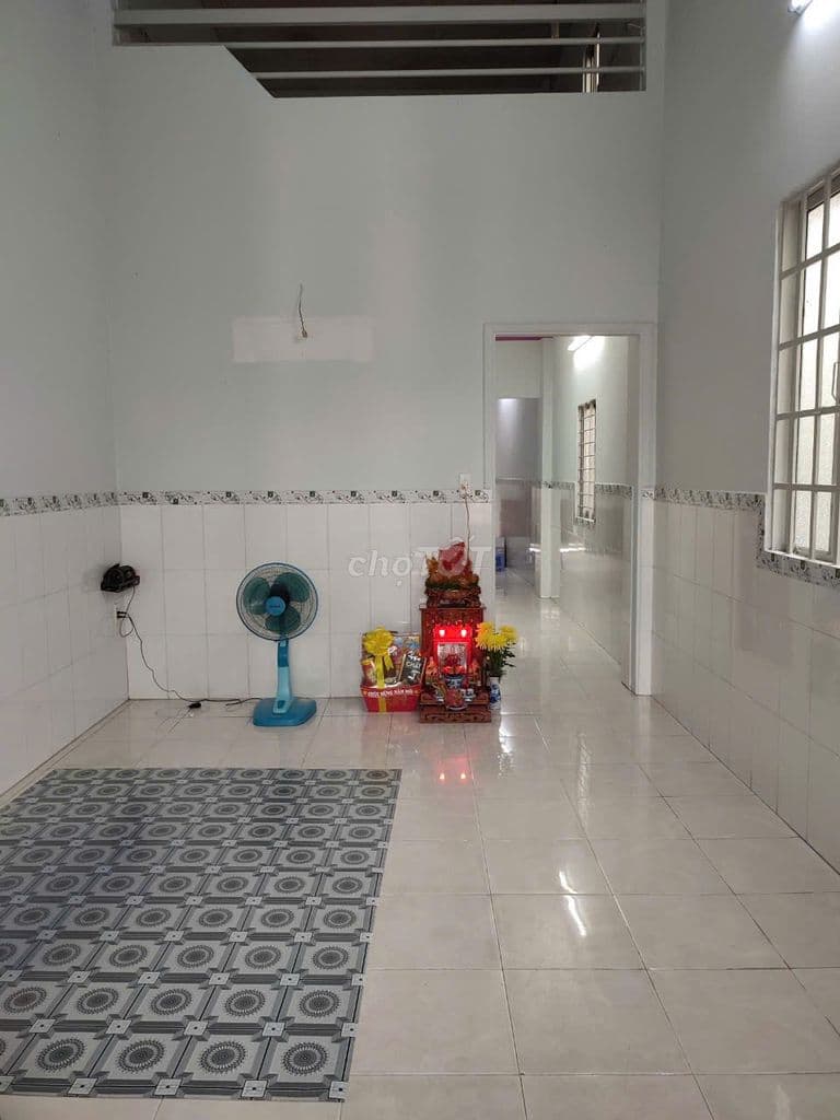 BÁN GẤP NHÀ CHÍNH CHỦ XÃ XUÂN THỚI SƠN GIÁ NHỈNH 2 TỶ - Ảnh 2