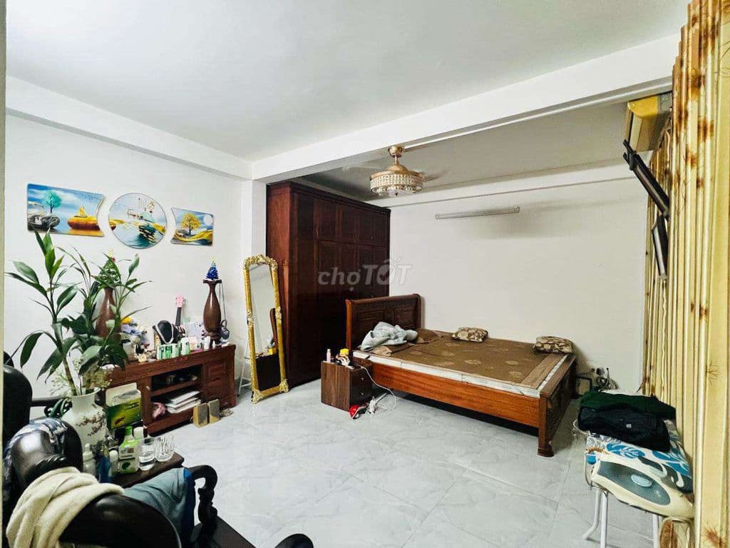 Ngọc Khánh, lô góc, 30m ra oto đỗ, dân xây, an sinh tốt, ở luôn - Ảnh 3