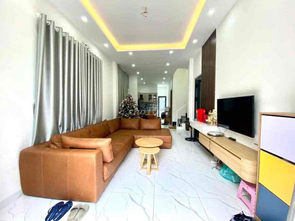 NHÀ ĐẸP TÂN THỚI HIỆP QUẬN 12 – 7x16M – 5PN – SÂN RỘNG ĐỂ XE – GIÁ CHỈ