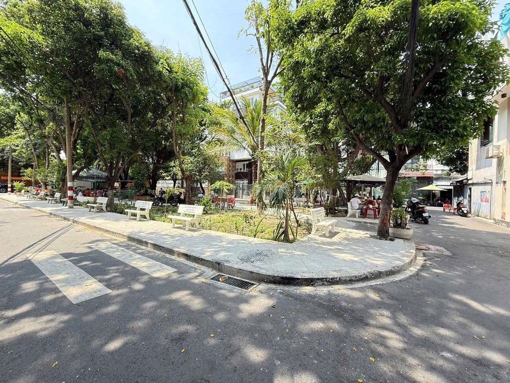 Bán đất mặt tiền công viên D1 cư xá Phú Thọ Hòa, Gò Cẩm Đệm - 4*11