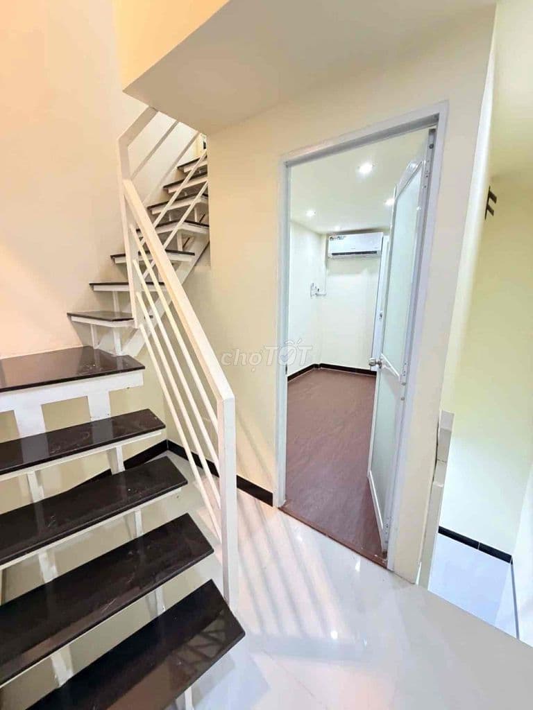 🏡 TRỆT - 2 LẦU - SỔ HỒNG RIÊNG GIÁP Q1 - Ảnh 3
